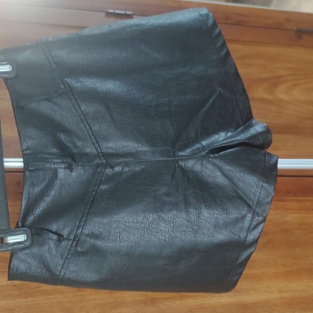 Olivaceous High Waist Black Women's Shorts - Picture 5 of 5